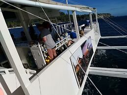 Kawayan Holiday Resort