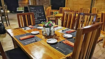 Kawayan Holiday Resort