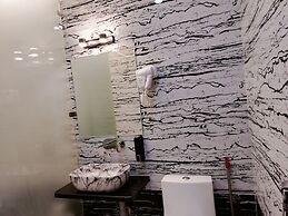 HOTEL OM