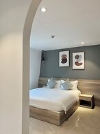 La Sera Suites An Vien