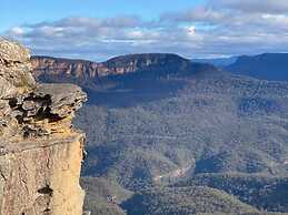 Tullys Hut - Walk to Hikes, Waterfalls, Views