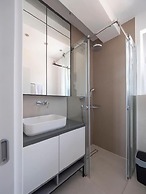 Two Bedroom Apartment Sea View Charlene