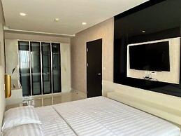 APARTMENT 1BR FREE POOL GYM STEAM&SAUNA