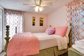 Charming Salisbury Getaway w/ Grill & Fire Pit!