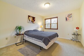Colorful East Stroudsburg Townhome - Pets Welcome!