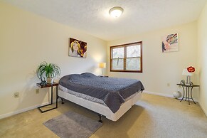 Colorful East Stroudsburg Townhome - Pets Welcome!
