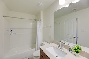 Manor Vacation Rental w/ Yard: 17 Mi to Austin!