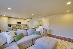 Monroe Apartment Near Evergreen State Fairgrounds!