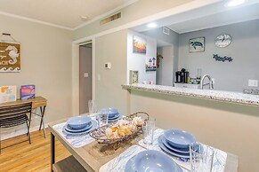 Walk to Beach & Barefoot Landing: Resort Condo!