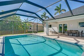 Furnished Lanai + Pool: Sunlit Cape Coral Getaway!
