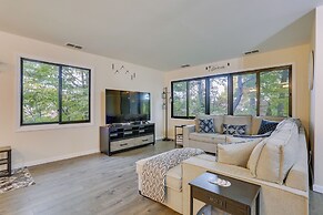 Modern Vernon Township Condo Near Ski & Water Park