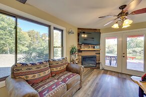 Riverfront Arkansas Abode - Furnished Deck & Grill