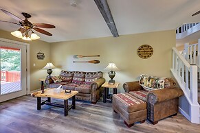 Riverfront Arkansas Abode - Furnished Deck & Grill