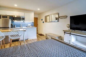 Ultimate Park City Studio w/ Pool & Hot Tub!