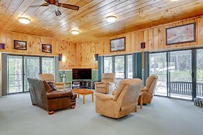 Inviting Bartlett Condo: 1 Mi to Attitash Mountain