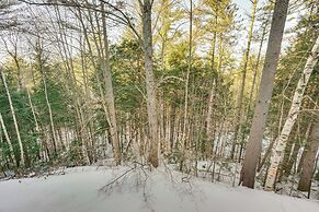 Inviting Bartlett Condo: 1 Mi to Attitash Mountain