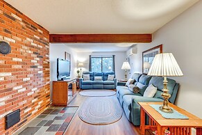 Inviting Bartlett Condo: 1 Mi to Attitash Mountain
