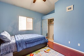 7 Mi to Chase Field: Phoenix Home w/ Patio!