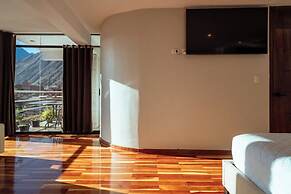 Hotel California Urubamba