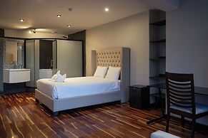 Hotel California Urubamba