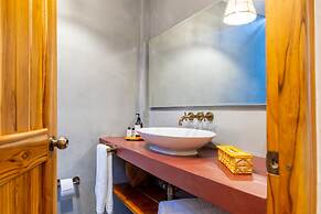 Bora Bora Hotel & Beach Club