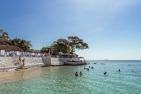 Bora Bora Hotel & Beach Club