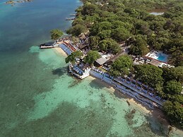 Bora Bora Hotel & Beach Club