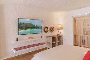 Bora Bora Hotel & Beach Club