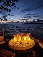 Bora Bora Hotel & Beach Club