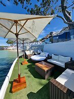 Bora Bora Hotel & Beach Club