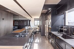 Deluxe  Beachfront 3BR Penthouse