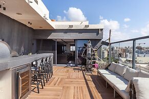 Deluxe  Beachfront 3BR Penthouse