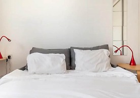 Amazing Sea View 3 BR APT Iconic Tower