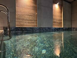 Kundu Park Villas