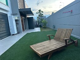 Kundu Park Villas