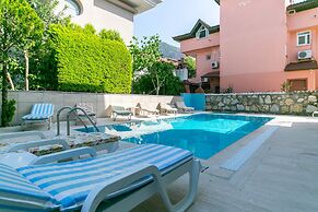 Dere Daireler Icmeler Marmaris