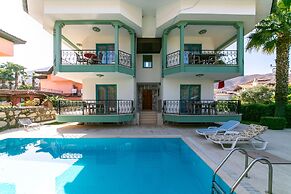 Dere Daireler Icmeler Marmaris