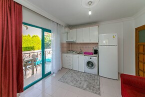 Dere Daireler Icmeler Marmaris