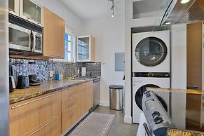 Wonderful South Beach Condo For 8 People