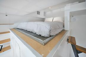 Wonderful South Beach Condo For 8 People