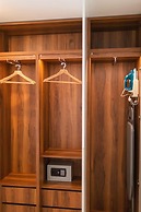 Sunraf Luxe Apartments