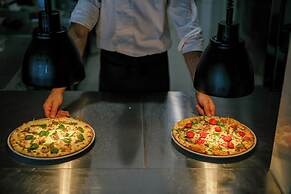 Sunraf Luxe Apartments