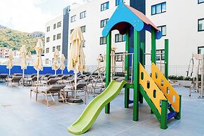 Sunraf Luxe Apartments