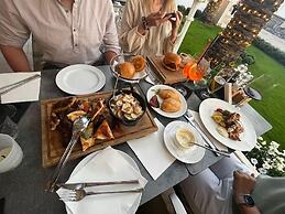 Sunraf Luxe Apartments