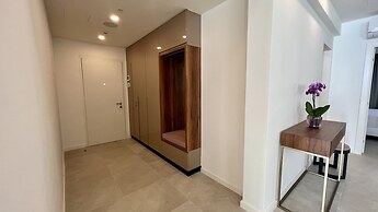 Sunraf Luxe Apartments