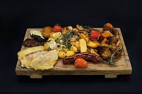 Sunraf Luxe Apartments