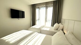 Sunraf Luxe Apartments