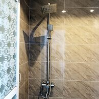 Hanowood Homestay & Travel