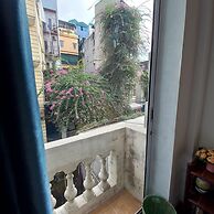 Hanowood Homestay & Travel