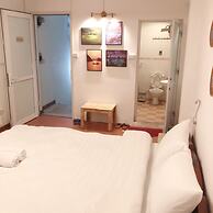 Hanowood Homestay & Travel